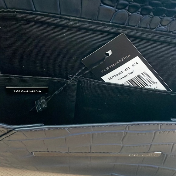 BCBG Deep Navy “Harlow” Envelope Clutch.  Tags attached. - Picture 4 of 9